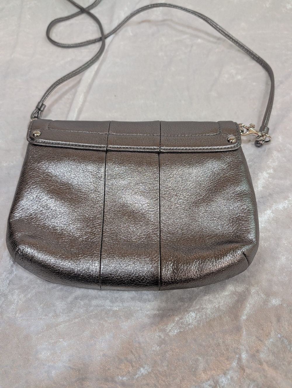 Small Coach Crossbody In Silver - Picture 4 of 8